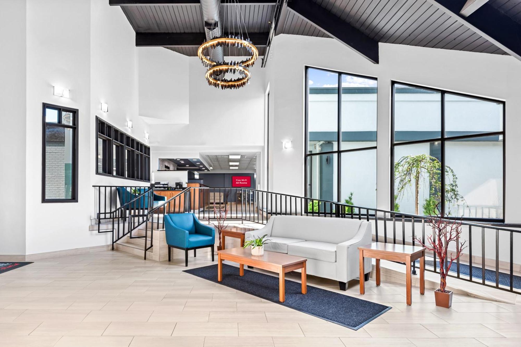 Hometowne Studios By Red Roof & Conference Center קורטלנד מראה חיצוני תמונה